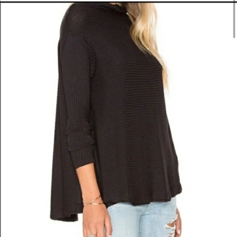 Black sweater Free People slit back